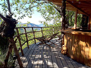 Cabane : vue sur les Cévennes