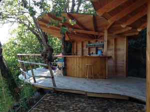 Cuisine cabane Gite La Coste Sud Cévennes - Hébergement insolite